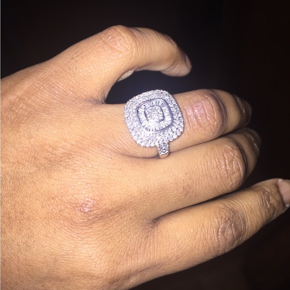 Diamond Ring - Picture 2 of 6